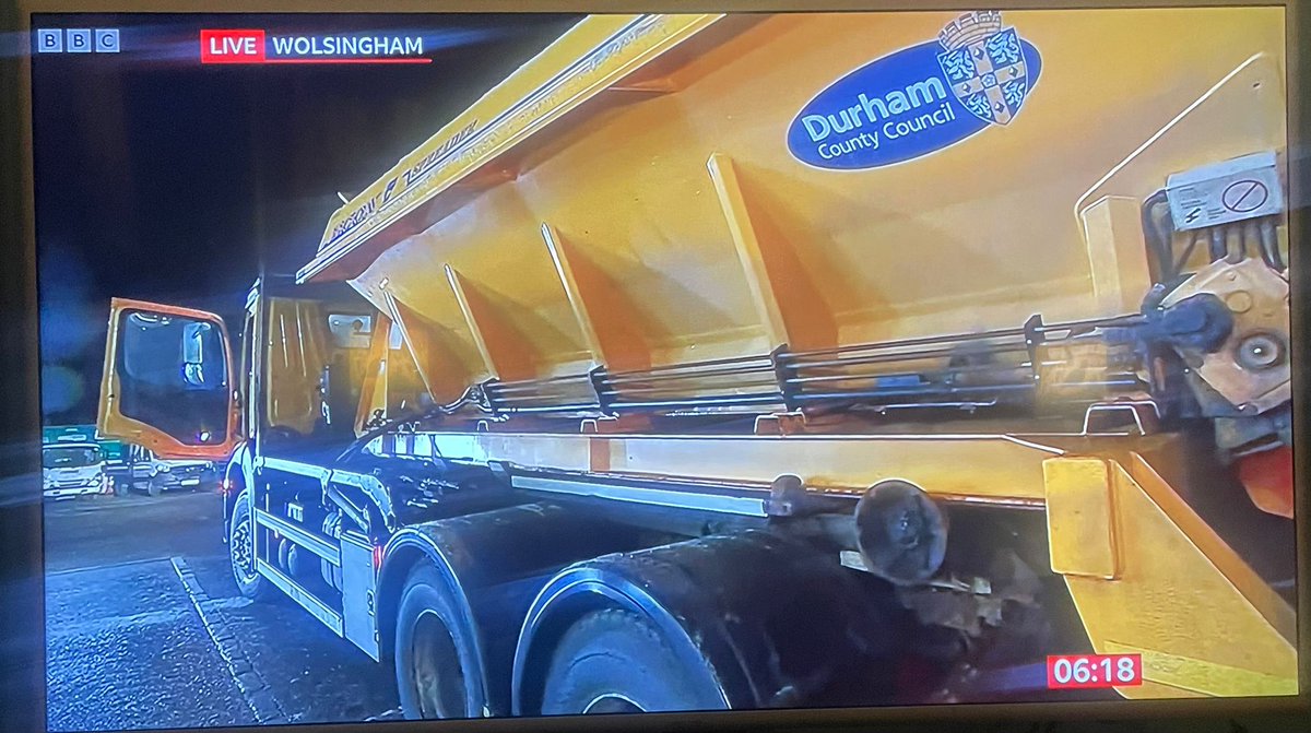 Tuning into the @BBCBreakfast this chilly morning, we were met by a fantastic story on gritting with @DurhamCouncil. As the ice continues to set in across the UK, thank you to the BBC for outlining the importance of gritting to the millions watching ❄️ #Gritting #Gritters