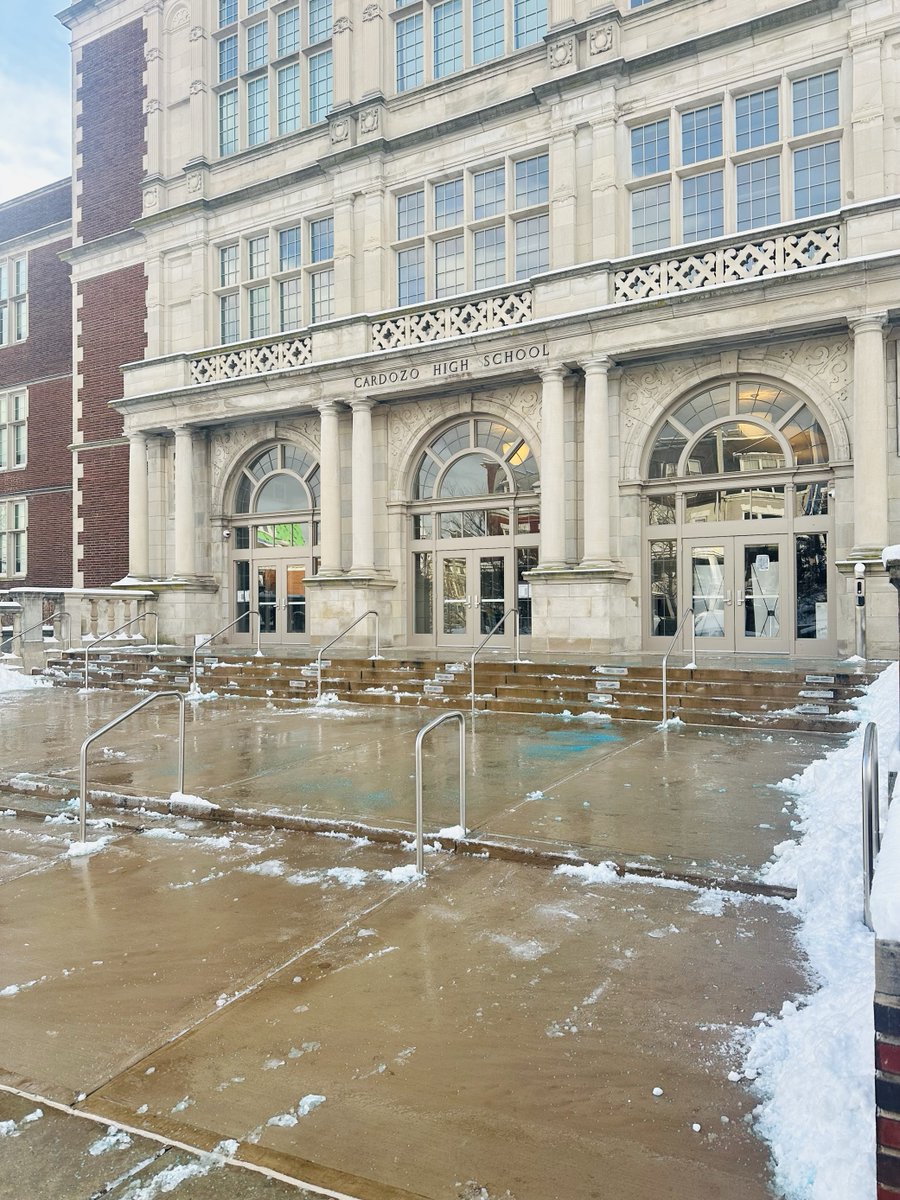 DCDGS's tweet photo. Hats off to our Snow Team for their dedication.👏
Their hard work ensures that DC remains operational and ready for whatever winter throws our way! DGS is working tirelessly, clearing every government facility- including @dcpublicschools! #DGSMaintainsDC #WinterReadyDC❄️ https://t.co/eWWoQK9p2n