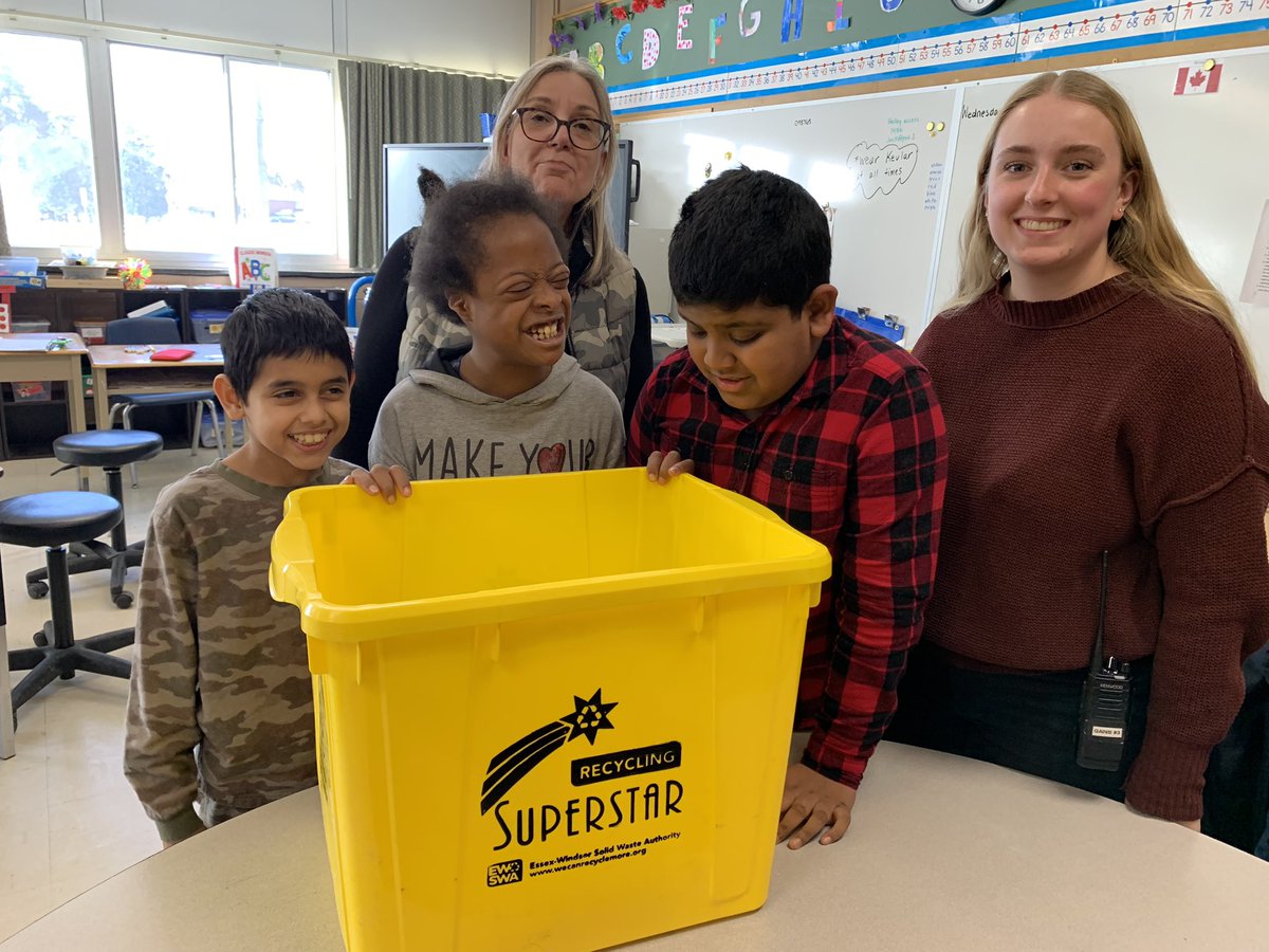 Congrats to our Gold Recycle Bin winner this week, GAINS Lysay! We had so many perfect recycling bins again this week. Great job <a href="/SPSSabres/">Southwood Sabres</a>!
<a href="/ewswa/">EWSWA</a>