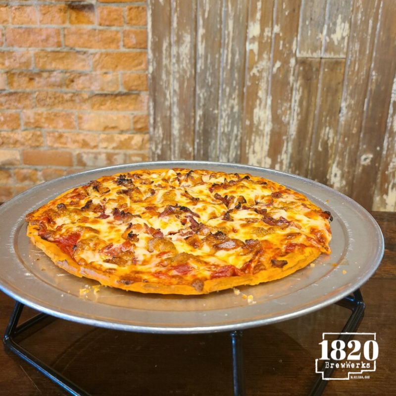 Happy Wednesday! We're halfway through the day and already thinking about dinner plans.

Give us a call, and we'll have your order ready for you to pick up.
P.S. Don’t forget the breadsticks!

#localbrewery #OhioCraftBeer #OhioBeer #DrinkBeerMadeHere #1820brewwerks #eatlocal