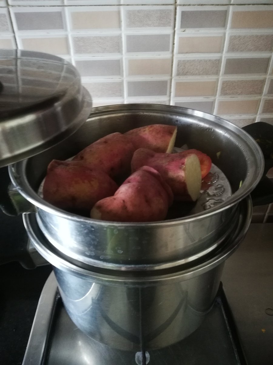 amarprusty's tweet image. Super rocking healthy Tasty  stack cooking preserving nutrition saving time and lpg money
#wellnesslifestylecooking
#stackcooking
#timesavingcooking
#ecofriendlycookware
#nutritionpreserve
#healthyhomefood