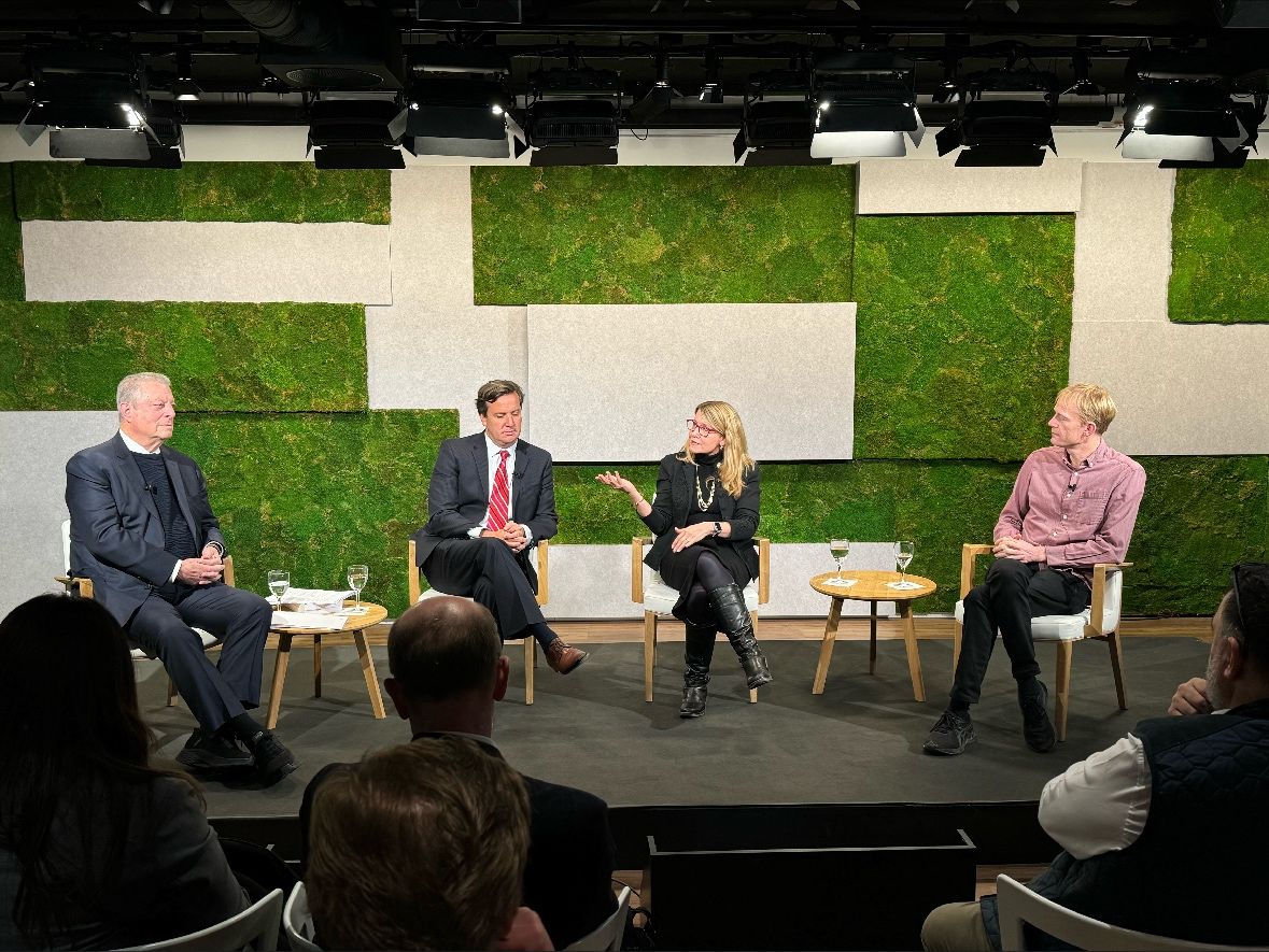Fantastic event today at #WEF2024 with <a href="/algore/">Al Gore</a>, <a href="/Microsoft/">Microsoft</a>, <a href="/nature_org/">The Nature Conservancy</a>, and <a href="/ClimateTRACE/">Climate TRACE</a> to discuss how satellite data and AI can further climate transparency.

We looked at two incredible projects using <a href="/planet/">Planet</a> data - the Global Renewables Watch, a living, open-source atlas of