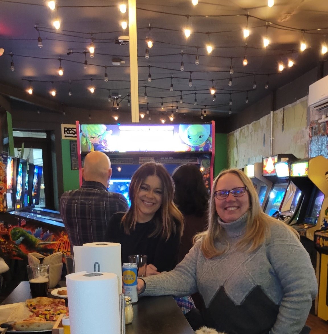 PMEnvironmental's tweet image. Having a great time at PM Environmental, a Pinchin Companies, Berkley/Oak Park Holiday Party at Checkers Bar Detroit braving Michigan's 1st snowstorm of 2024
#PMEnvironmentalaPinchinCompany #WorkingTogetherMakingThingsBetter #CoolPlacetoWork #WorkFunction #checkersbardetroit