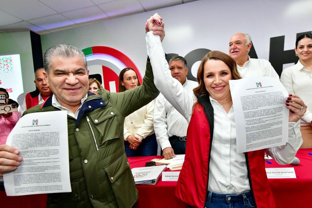 mrikelme's tweet image. Hoy acudí ante la Comisión de Procesos Internos del Comité Directivo Estatal del @PRICoahuila a registrarme, junto con mi compañera de fórmula @MBarbaraCepeda, para contender en el próximo proceso electoral para el Senado de la República.
(1/2)