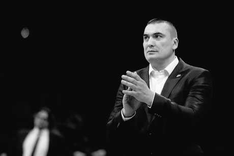 ...kada se budem vratio nadam se ce mi Partizan biti jedan od klubova koji cu voditi.

Deki legendo zbogom.