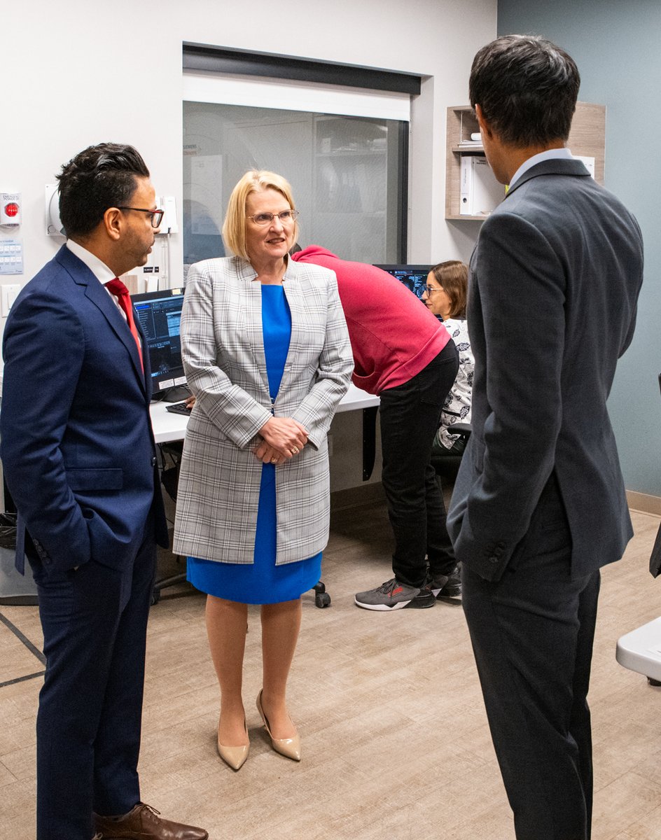 Great to be in #Mississauga to share the next step our government is taking to reduce wait times by making it faster and easier for Ontarians to access the publicly funded surgeries and procedures they need, in state-of-the-art facilities, close to home. news.ontario.ca/en/release/100…