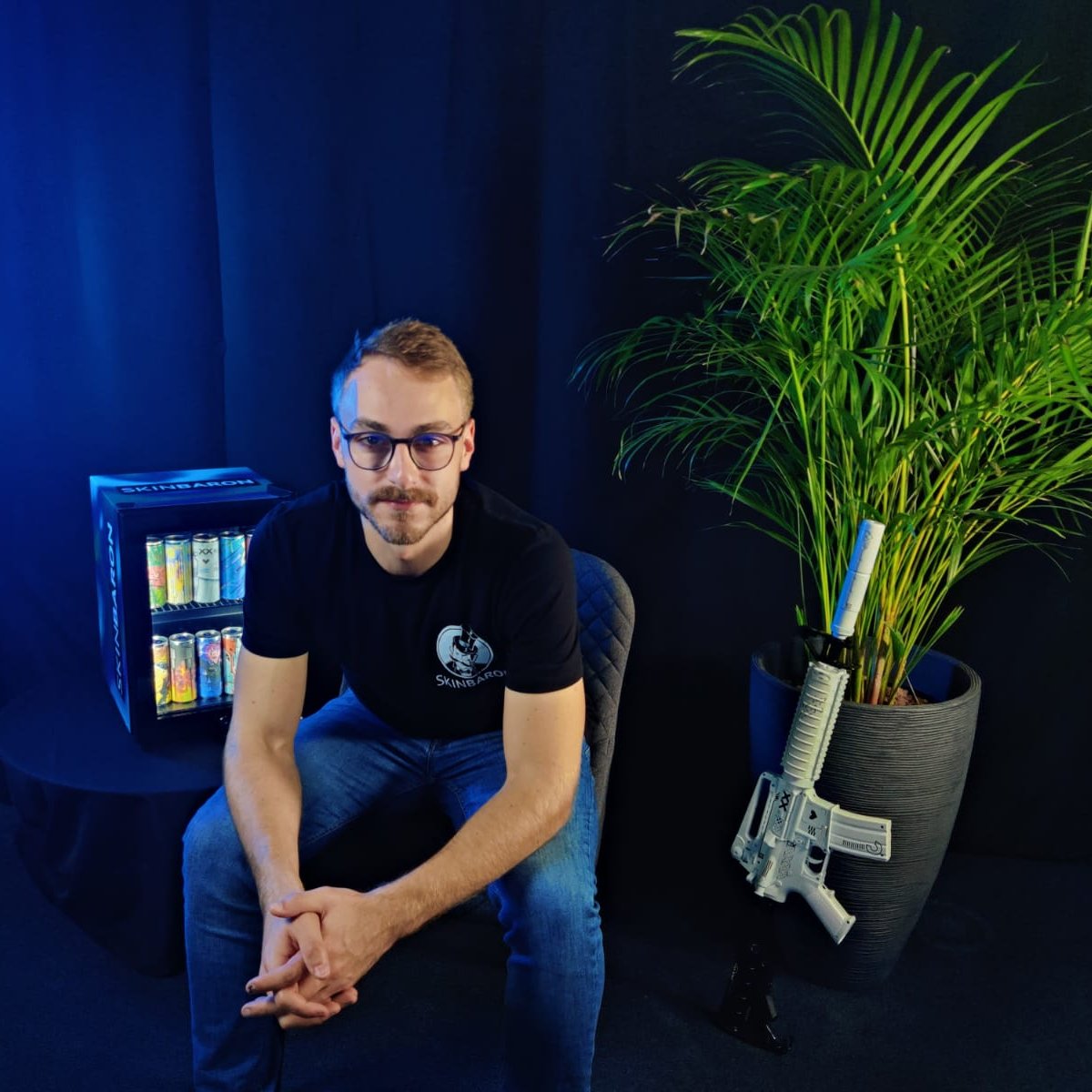 Thats it.
After more than 4 years my time at SkinBaron ends.

I'm more than thankful for the opportunity i got to work at such a prestigious company with one of the best reputation.
I'm still under contract until the 30th of April but I'm able to start a new journey          1/2