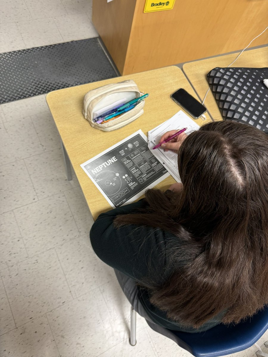 stemsjc's tweet photo. Check out what the science program and STEM club have to offer at SJC! https://t.co/VE9di11o7f