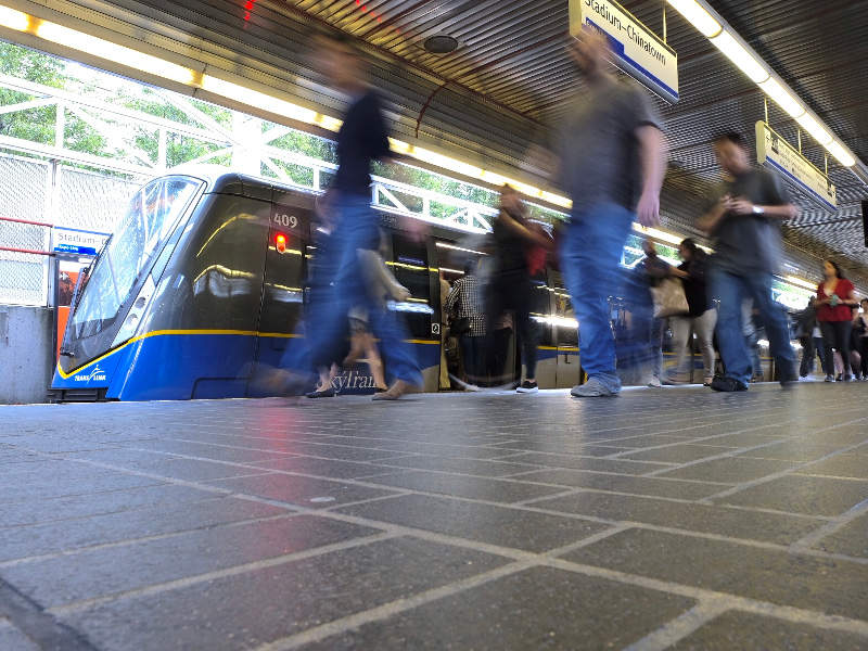 RodneyGibson604's tweet photo. I find it a bit disconcerting that most of the labor on the government funded Broadway Subway project is temporary foreign labor.

This has increased since the project began, to the point the on-site signage for workers is now in English and Spanish 

#Vancouver https://t.co/ubcTzY6gsZ