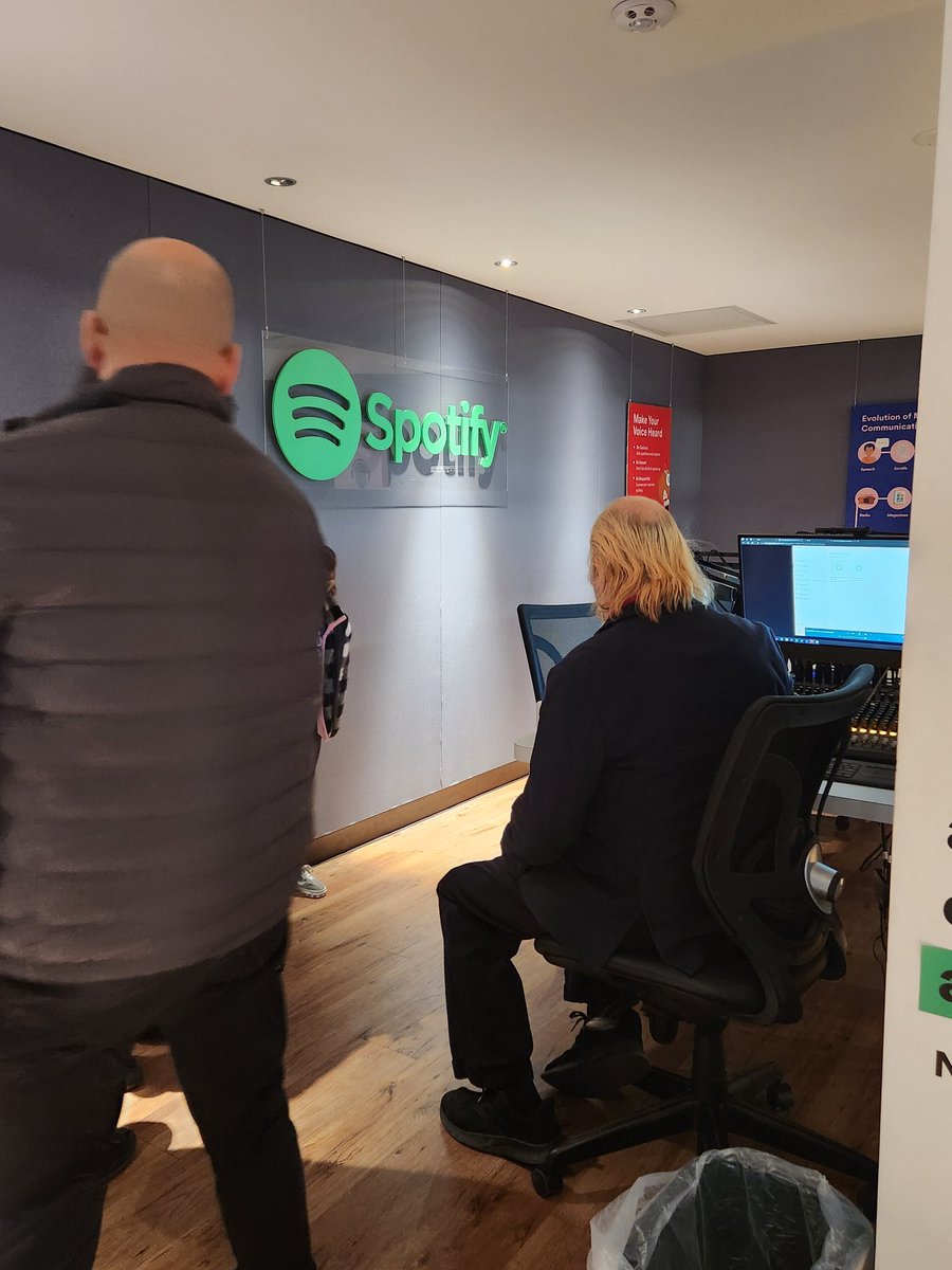 Debbie DeVault tweet media