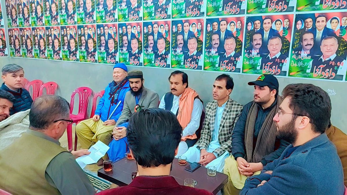 BalochistanPyo's tweet photo. کوئٹہ: پیپلز یوتھ آرگنائزیشن بلوچستان کے صوبائی صدر عین الدین کاکڑ کے قیادت میں حلقہ پی بی 42 کی نامزد امیدوار سید داؤد آغا سے ملاقات سیاسی صورتحال و انتخابی مہم کے حوالے سے  تبادلہ خیال۔ https://t.co/OFzAcLcnRu