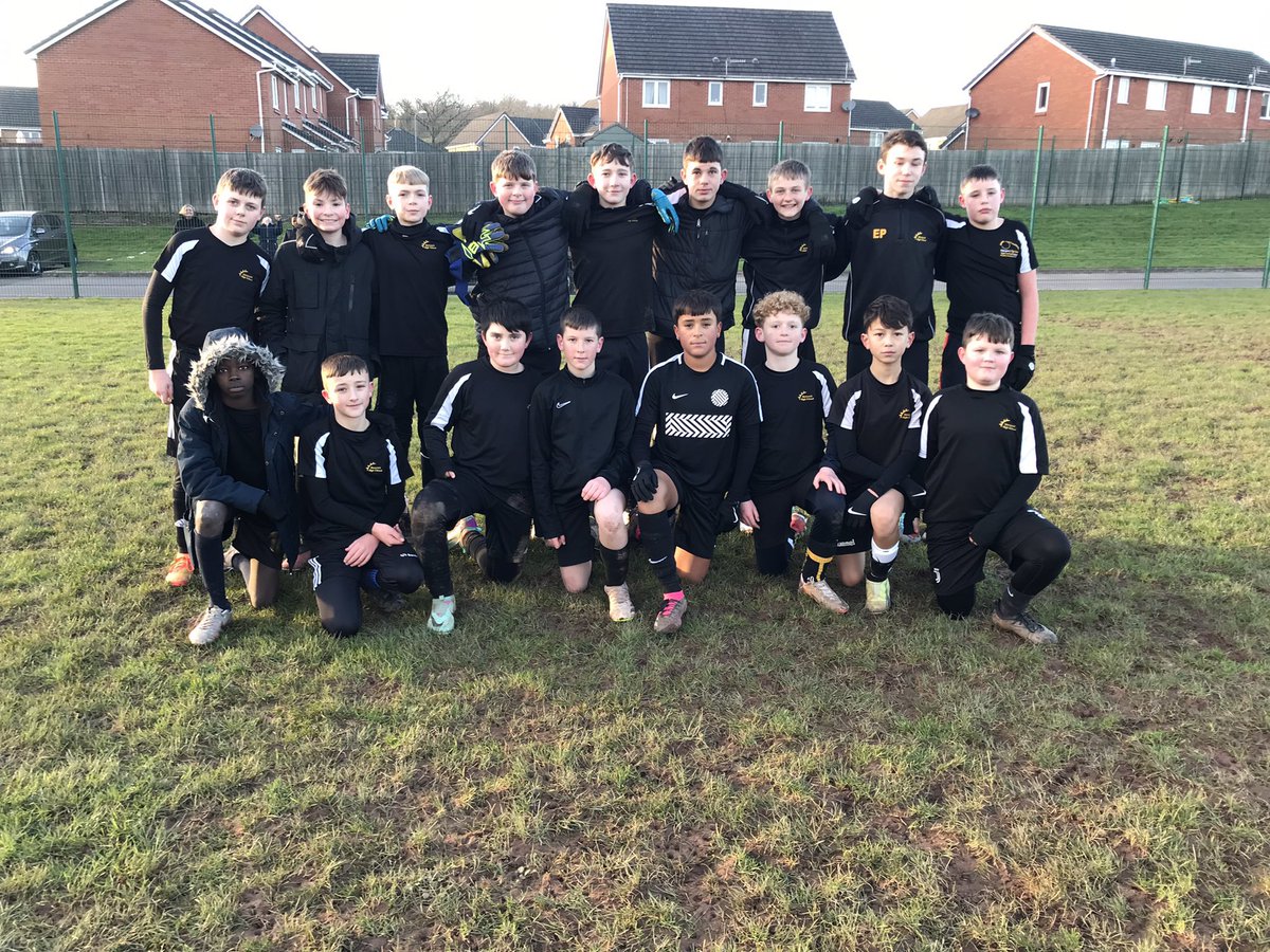 NhsThrive's tweet photo. A good week for @NewportYear with the boys winning their football game 3-1 🎉 and the girls winning their netball match 5-2🎉 Well done to all that participated #thriving https://t.co/lp32MxNS3C