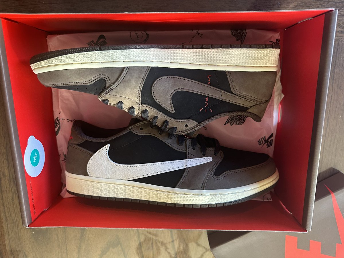 Size 12 DS OG all looking for 2350 OBO looking for trades plus  cash depending on what u got. I have plenty of refs