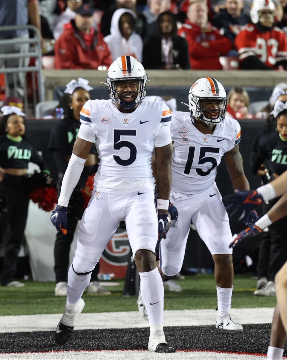 After a great conversation with <a href="/CoachChrisSlade/">Chris Slade</a> I’m blessed to receive my 16th Offer from The University of Virginia 🟠🔵 <a href="/HartleyFootball/">Hartley Football</a> @MickWalker247 <a href="/AllenTrieu/">Allen Trieu</a> <a href="/JaredLuginbill/">Jared Luginbill</a> <a href="/Coach_Rud/">Coach Rud</a>