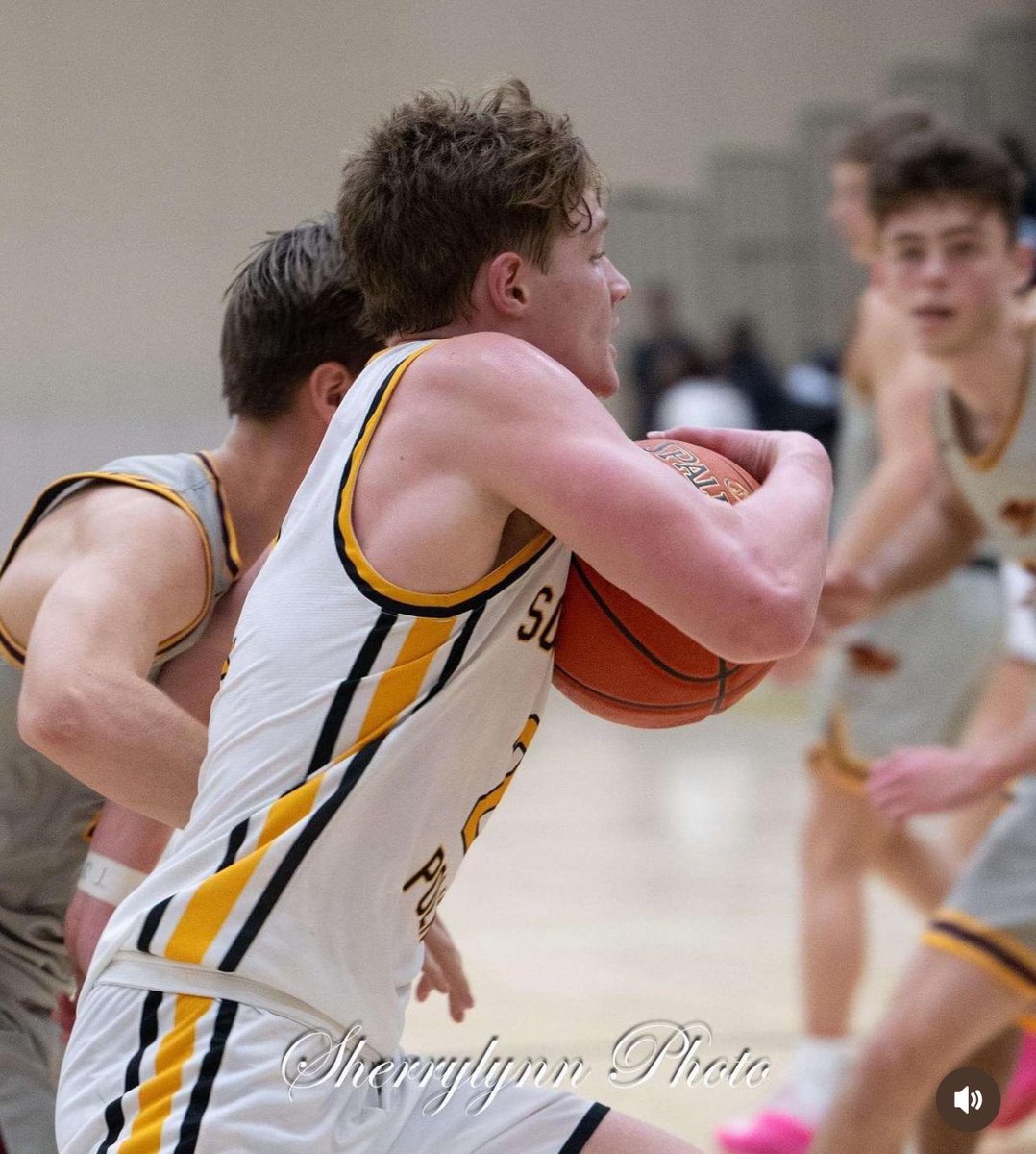 Attack_bball's tweet photo. Impressive outing last night from @bode_goodman with 31 pts for @sepbasketball in a battle with @WaukeeNWBBall 👀

Keep hooping Bode and good luck the rest of the way‼️ https://t.co/z7UU4fnc2P