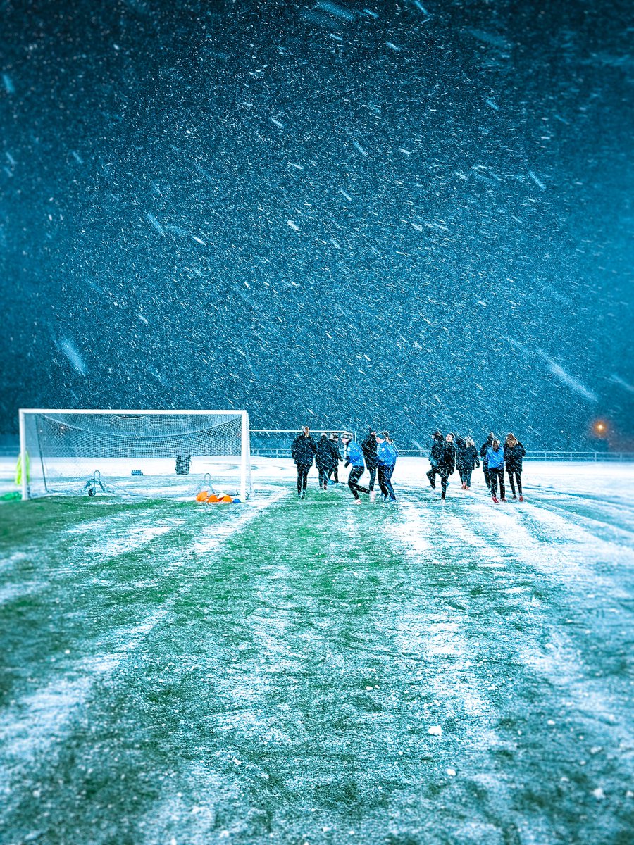 Þetta er svo geggjað!👏🏻 Dalvík/Reynir kvenna á fullu gasi