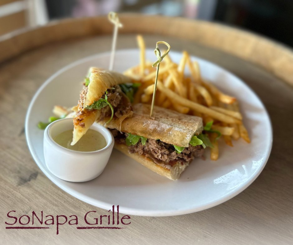 Indulge in a delectable dinner at Sonapa Grille, the perfect way to unwind after a day. 🍽️✨ #SonapaGrille #DinnerTime #NewSmyrnaBeach #FoodLovers #Unwind #DeliciousEats #CulinaryExperience