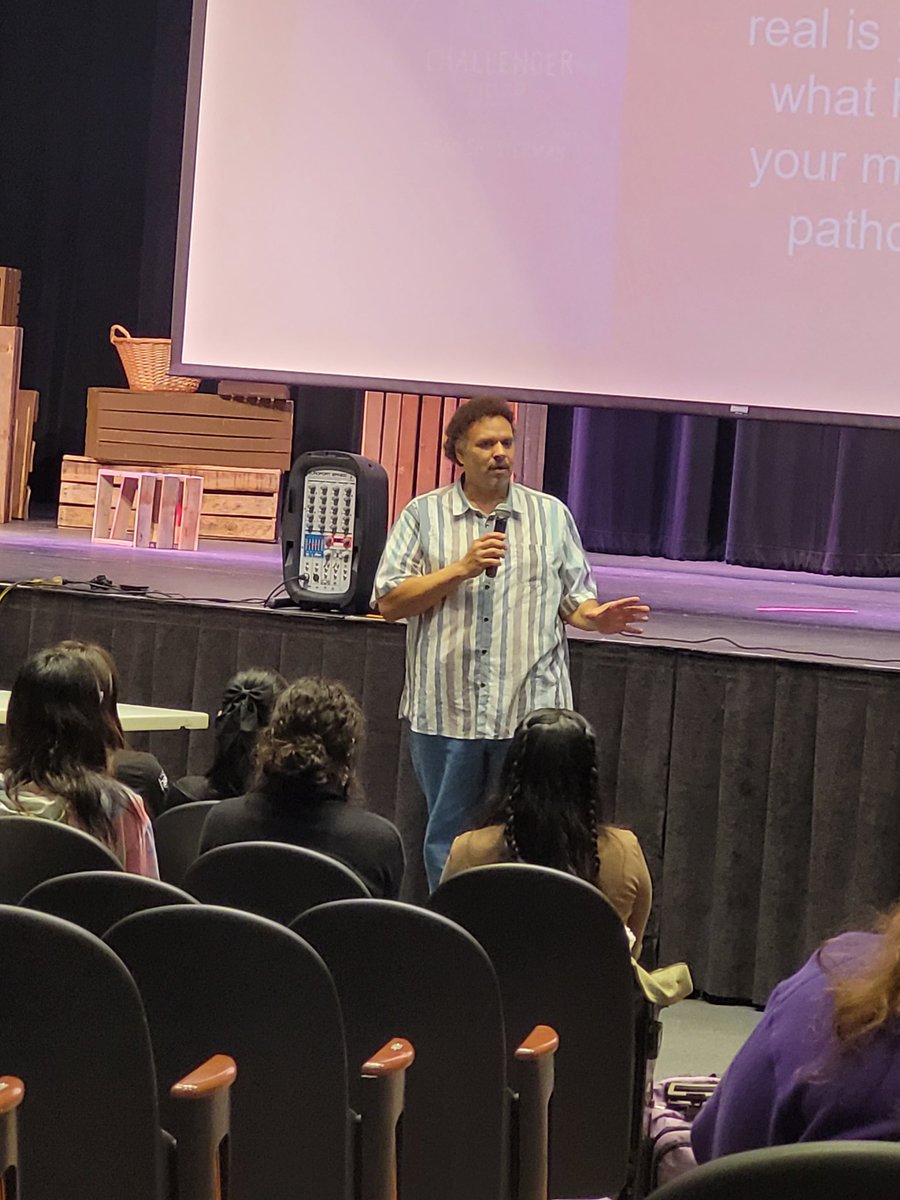 SHS Bulldogs enjoying a Q and A session with author Neal Shusterman! Great discussions  about the novel DRY.
<a href="/Socorro_HS1/">Ignacio Estorga, Ed.D</a> 
<a href="/EMartell_SHS/">Ector Martell</a> 
<a href="/RRodriguez_SHS/">Rosalva Rodriguez</a>  <a href="/NRodriguez_LMS/">NRodriguez_LMS</a> <a href="/GReZermeno/">Gloria Zermeno</a> 
#sisd_libraries