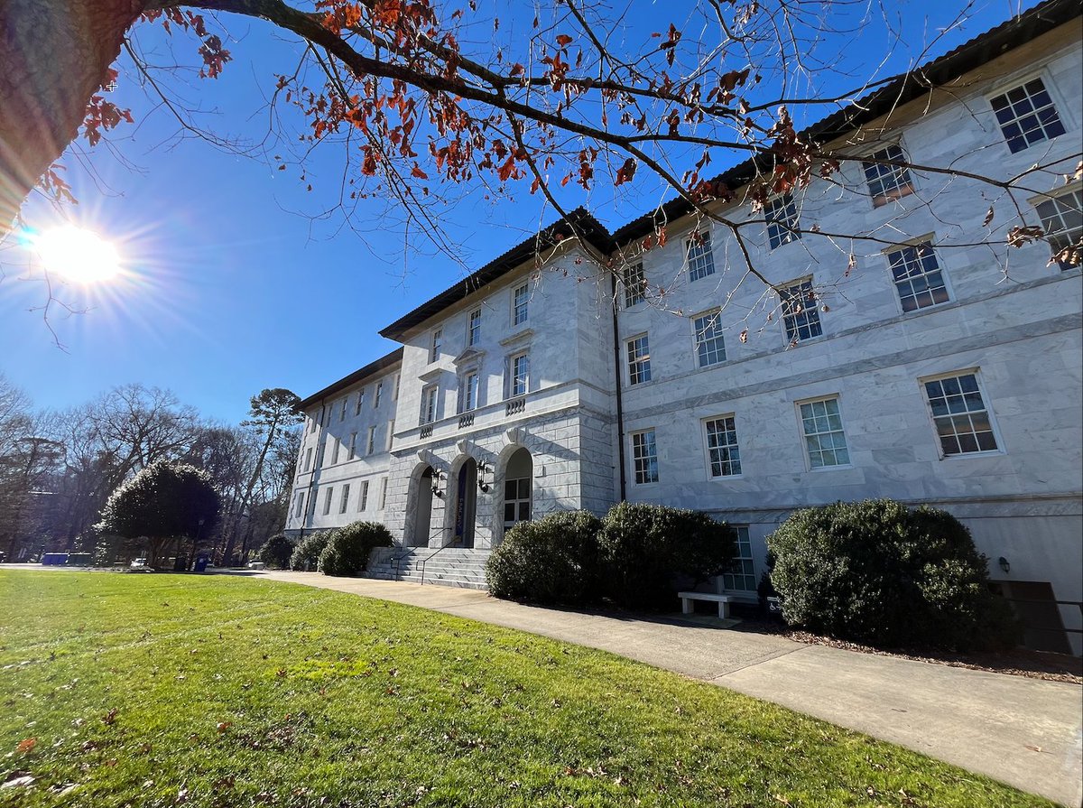 Welcoming our students back to campus for the spring semester. Although it’s chilly, we're happy you’re here. Have a great semester! #lgs #laneygraduateschool #springsemester #emory