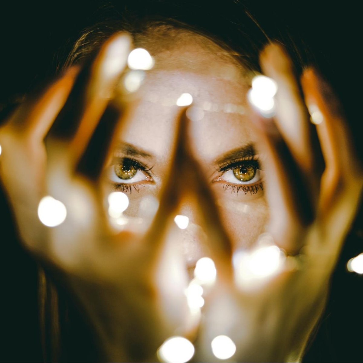 Scarlett_Vespa's tweet photo. When we really start enjoying life, we come to understand that the magic we're looking for isn't something we need to find outside of ourselves. Curious? Read the blog: https://t.co/JQpYaY52ca
#mrsv #agerich #thealchemist #alchemy #transformation #healer #artist #brandexpert https://t.co/IQHZYH4RpJ