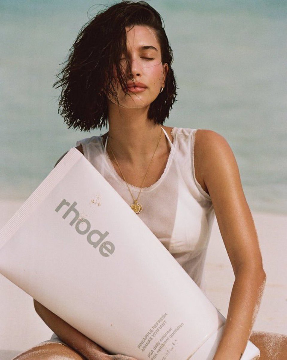 pradaparisian's tweet photo. hailey bieber for rhode skin! https://t.co/M18sYiNEUY