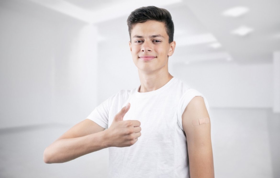 HPV vaccine is free, safe, and most effective the sooner you get. Males born Jan-Jun 2005, your opportunity for a free HPV vaccine is open until June 30, 2024. Visit bcpharmacy.ca/pharmacy-servi… to find participating pharmacies offering HPV vaccinations in British Columbia. #HPV