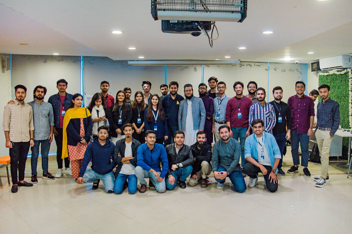 CodeAshing's tweet image. 🚀 Had a blast at the GitVerse Series! 📷 Shared insights on the power of Git and @github  in the tech industry and strategies to secure a job through open source Let&apos;s keep the conversation going - feel free to connect! 📷#TechTalks #OpenSource #GitHub #CareerInsights 📷🌟