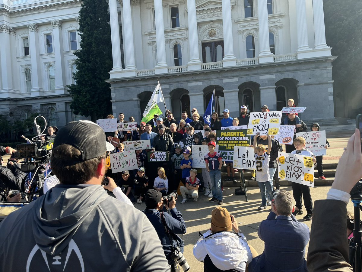 It was an absolute honor to MC this morning’s press conference in support of youth tackle football. The public pushback against AB 734 has been so strong that the Governor just announced he will not sign this bill even if it passes the State Assembly. #SaveYouthFootball