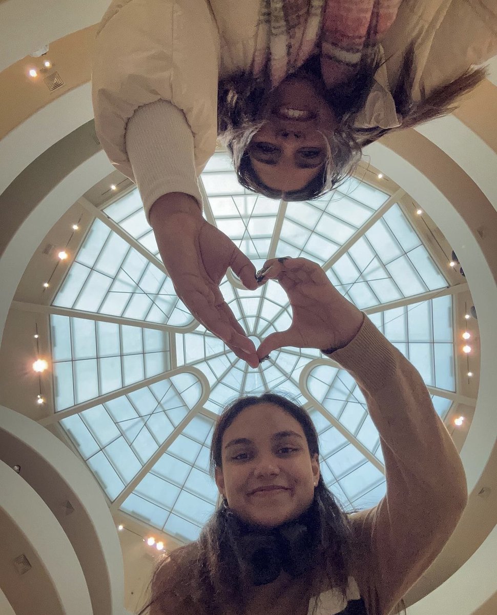 We love a good museum selfie. #MuseumSelfieDay

📷: Amaya Reyes