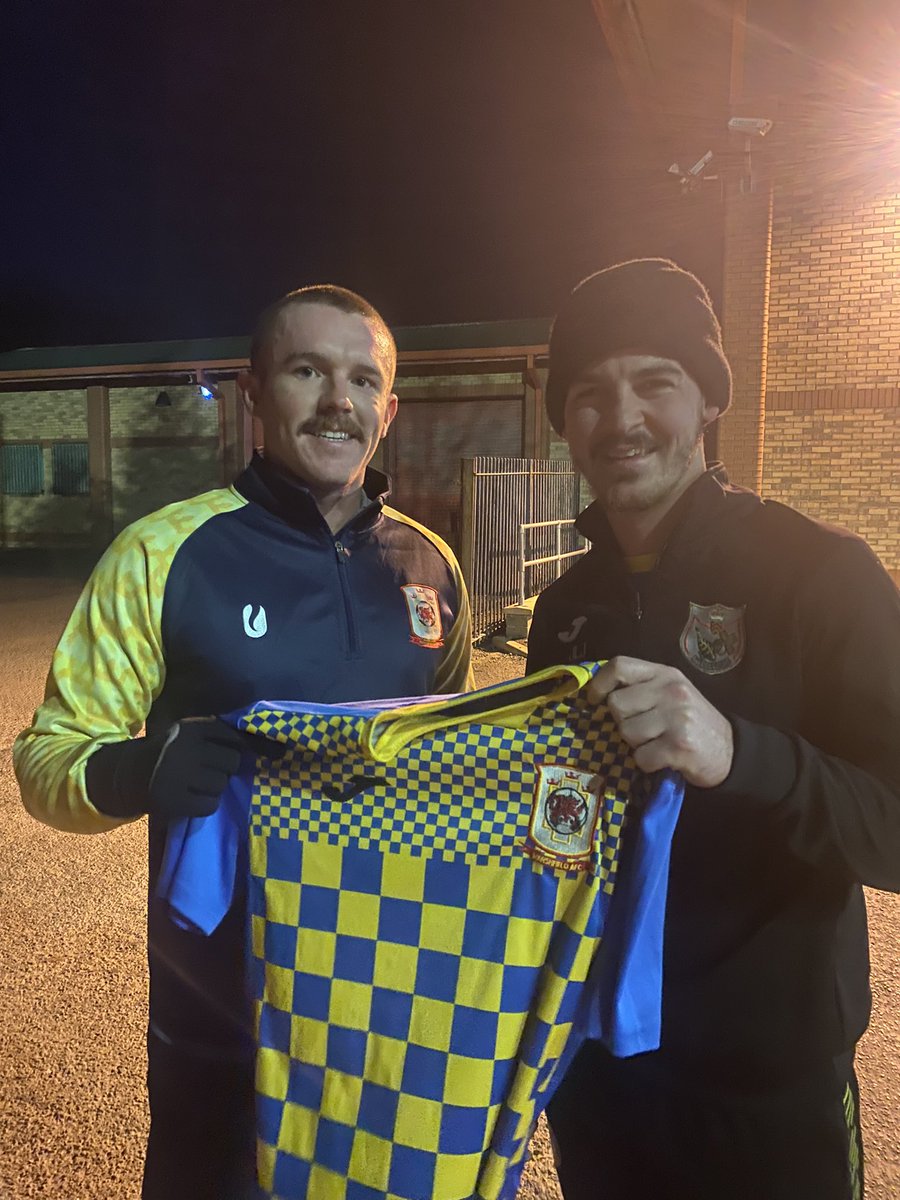 MarshfieldAFC's tweet photo. It’s a quadruple signing for Marshfield. @dan_baston99 and Isaac Henry join us from @MillStDynamo thank you. Also re-joining us is @JackHurst  after travelling and @JamieLewisJones from St Albans FC. All very versatile and add great competition to the squad. https://t.co/FoIdgIaeUz