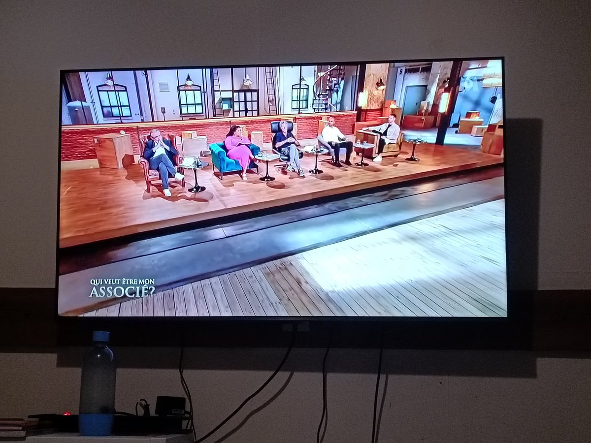 Il est 21h on est évidemment devant #QVEMA sur m6 !!! Let's go ! 
On débriefera un petit peu mardi soir prochain sur <a href="/LaunchrTV/">Launchr</a> dans #copilote 🚀🚀🚀