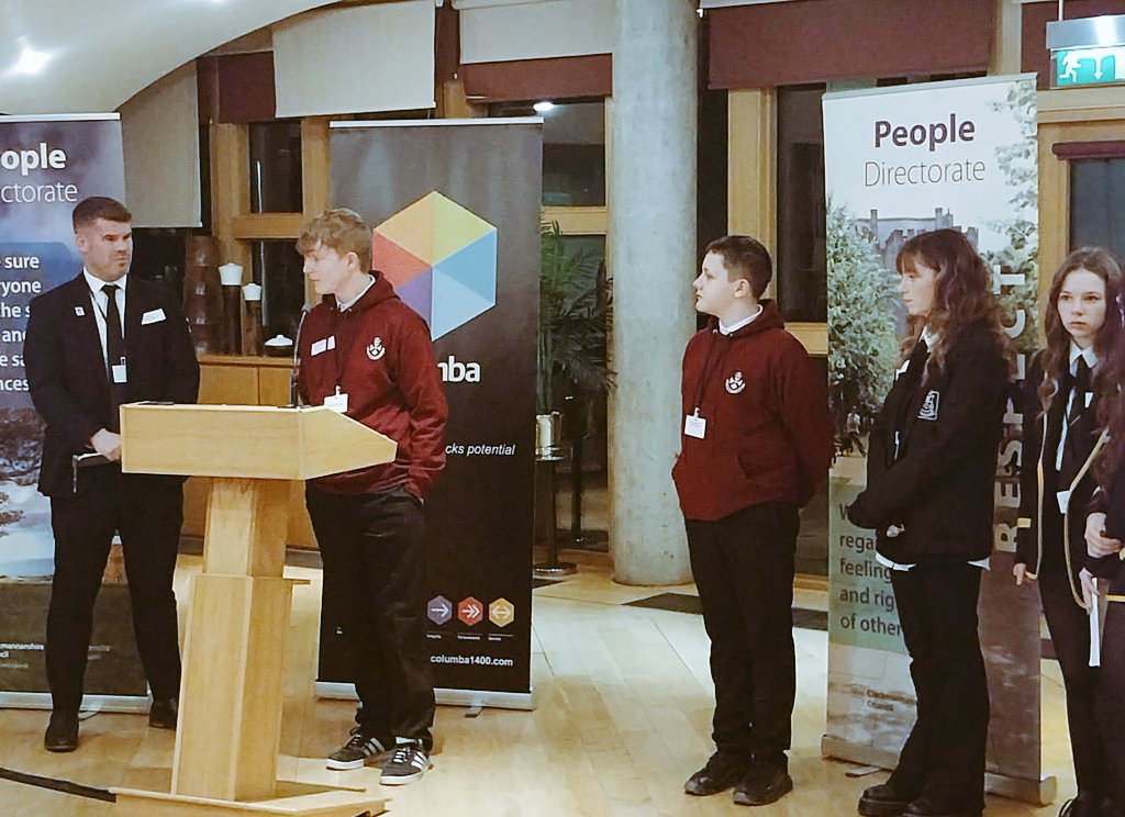 Fantastic showcase of #partnership between @Columba1400 & @ClacksCouncil tonight. Thanks to young people from @AlloaAcademy @AlvaAcademy @Lornshill for sharing their stories