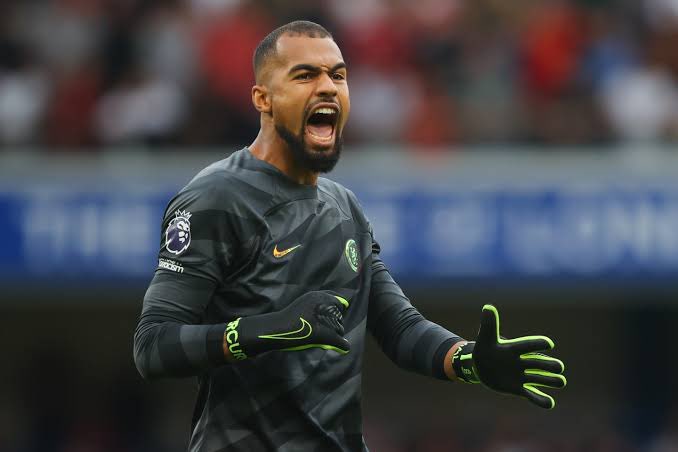 Kuno_fn's tweet photo. From past performances Who is the better Goalkeeper? https://t.co/debo5j5mRS