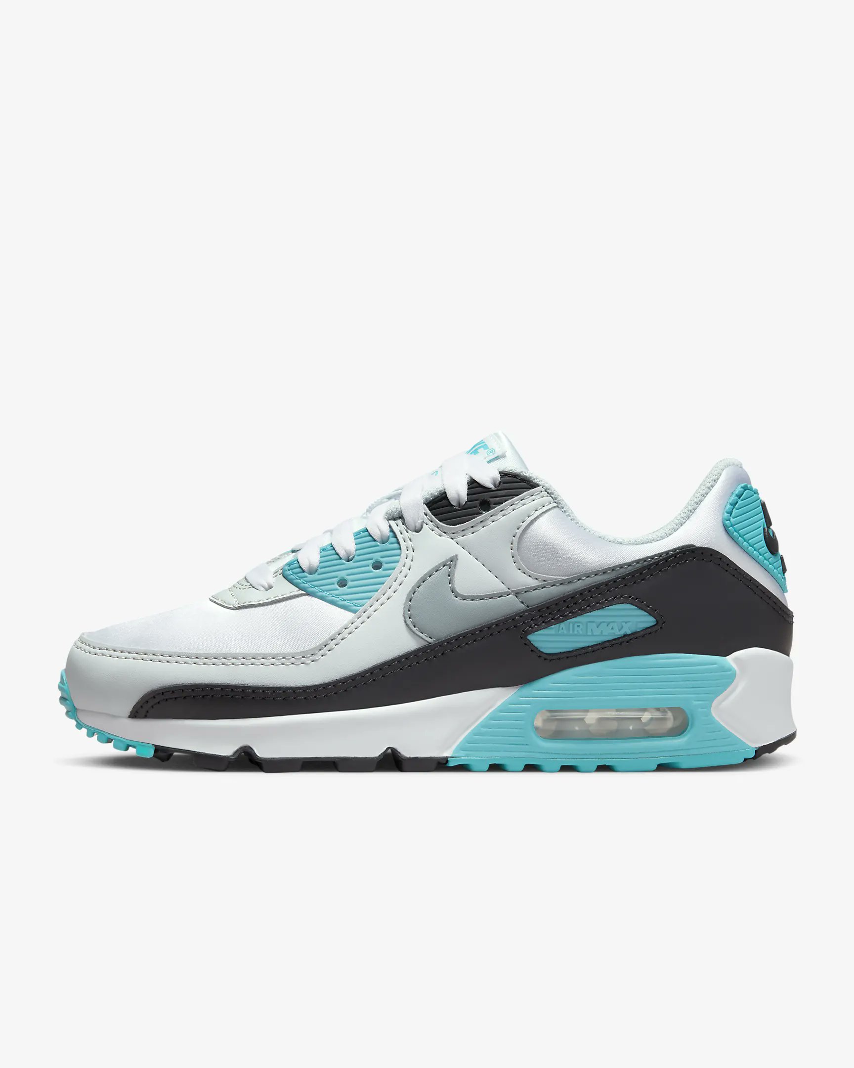 SNKR TWITR on X