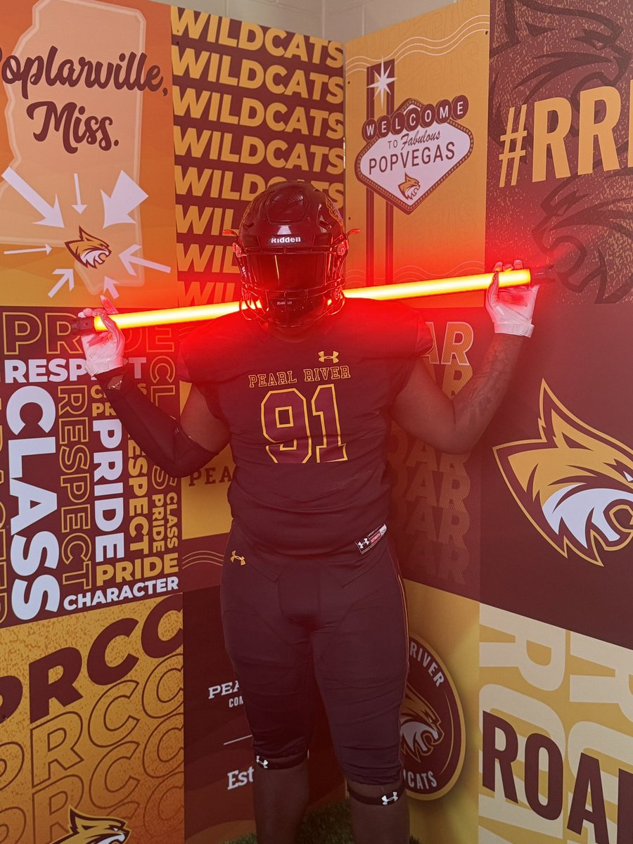 had a great visit at PRCC <a href="/MrA2BGAP/">Coach Breland</a> <a href="/PearlRiverFB/">Pearl River Football</a>