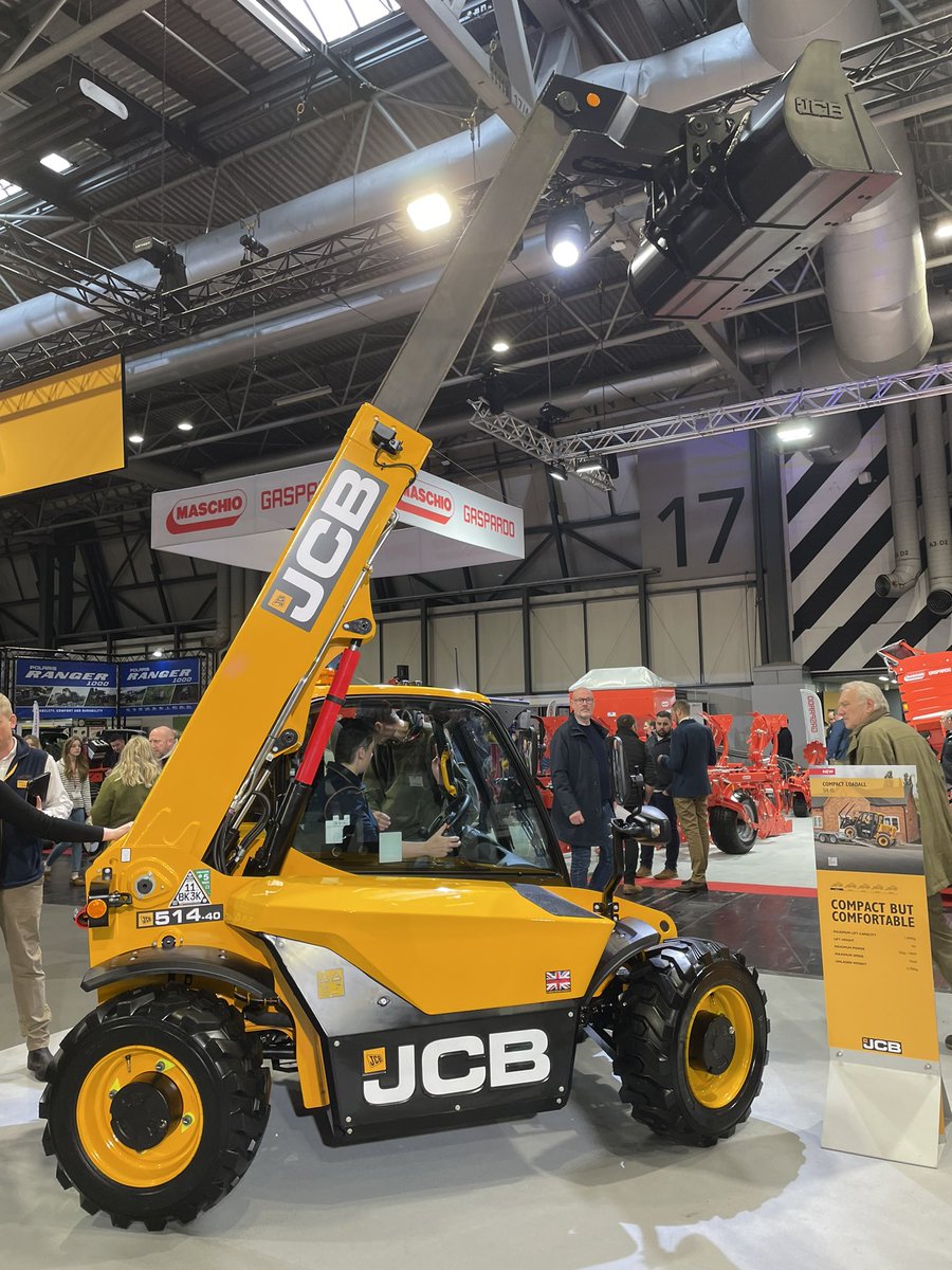 G3RALD_NORMAN's tweet photo. First day over @lammashow with a good attendance of machinery enthusiasts @JCBagriculture @McHaleOfficial https://t.co/1EDrYB9vKo