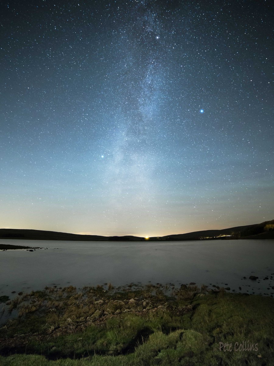 Five creative ways to explore the night sky:

🛶 Canoe under the Stars @HowStean 
🔦 Dark Skies Caving <a href="/Stump_Cross/">Stump Cross Caverns</a>
🏃‍♀️  Dark Skies Night Run <a href="/DueNorthEvents/">Due North Events</a>
🚴‍♀️ Ride, Shine, Dine <a href="/Stage1Cycles/">stage1cycles</a>
🚌 Day and Night tour with <a href="/MGoatTours/">Mountain Goat Tours</a>

👉 yorkshiredales.org.uk/dark-skies-fes…

📸 @DiamondSkies99