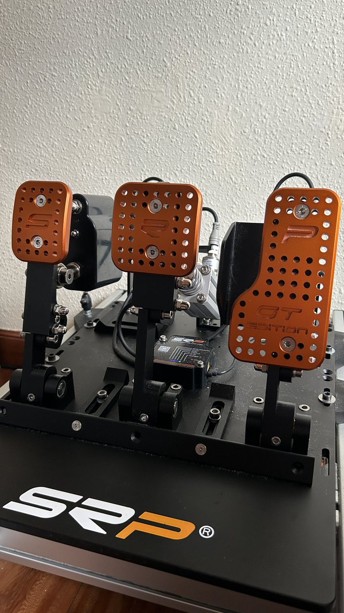 Puedo afirmar que ya estoy al 100% adaptado a mis pedales <a href="/SRPsimracingpro/">SRP SimRacing-Pro.com</a> y os aseguro que no he probado nada igual.
Voy a seguir fundiéndolos y en un par de semanas preparamos una review!

simracing-pro.com/?ref=keny500
