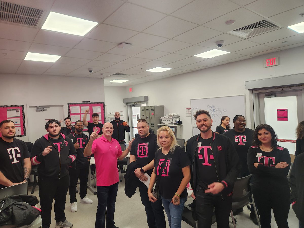 AM / PM ME P360 TCLO trainings w/ SM @em_martinez9 Palm Beach South District. Sharing tools & best practices that lead to better positioning of All the benefits that P360 offers their customers! Ready to win! #P360forBetterCX @pattyc101 @JacksonTingley @OJP305 @jorge_alvarez33