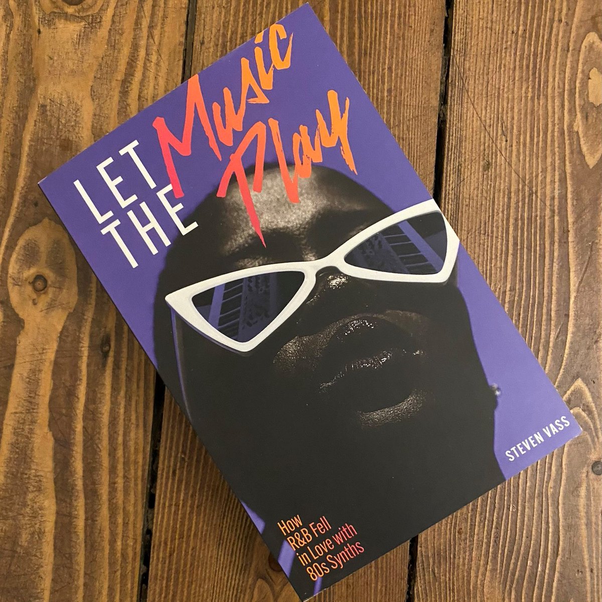 Big thanks to Steven Vass for the copy he sent me of his new book, ‘Let The Music Play – How R&B Fell In Love With ‘80s Synths’, it’s a huge undertaking of over 450 pages, focusing on how black music evolved via the technological advances of the ‘70s and ‘80s.