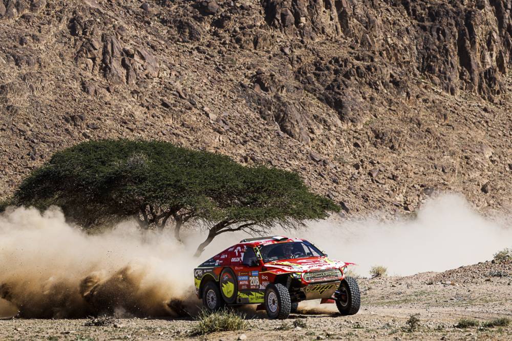 WorldrallyEU's tweet photo. Chicherit odnosi zwycięstwo na 10 etapie Rajdu Dakar
@dakar
https://t.co/D5MghCUbCE https://t.co/ai4WCDlfjk