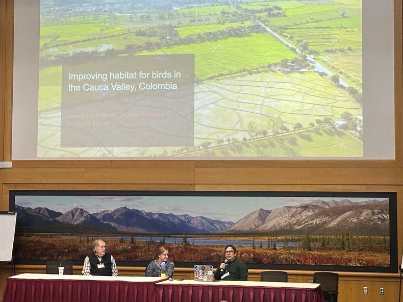 Jorge Velásquez, Audubon's scientific director for Latin America and the Caribbean, participating at R2R Workshop in West Virginia on the panel: Identifying Human Dimensions Connections and Private Lands Conservation Opportunities, speaking about our work in Valle del Cauca.