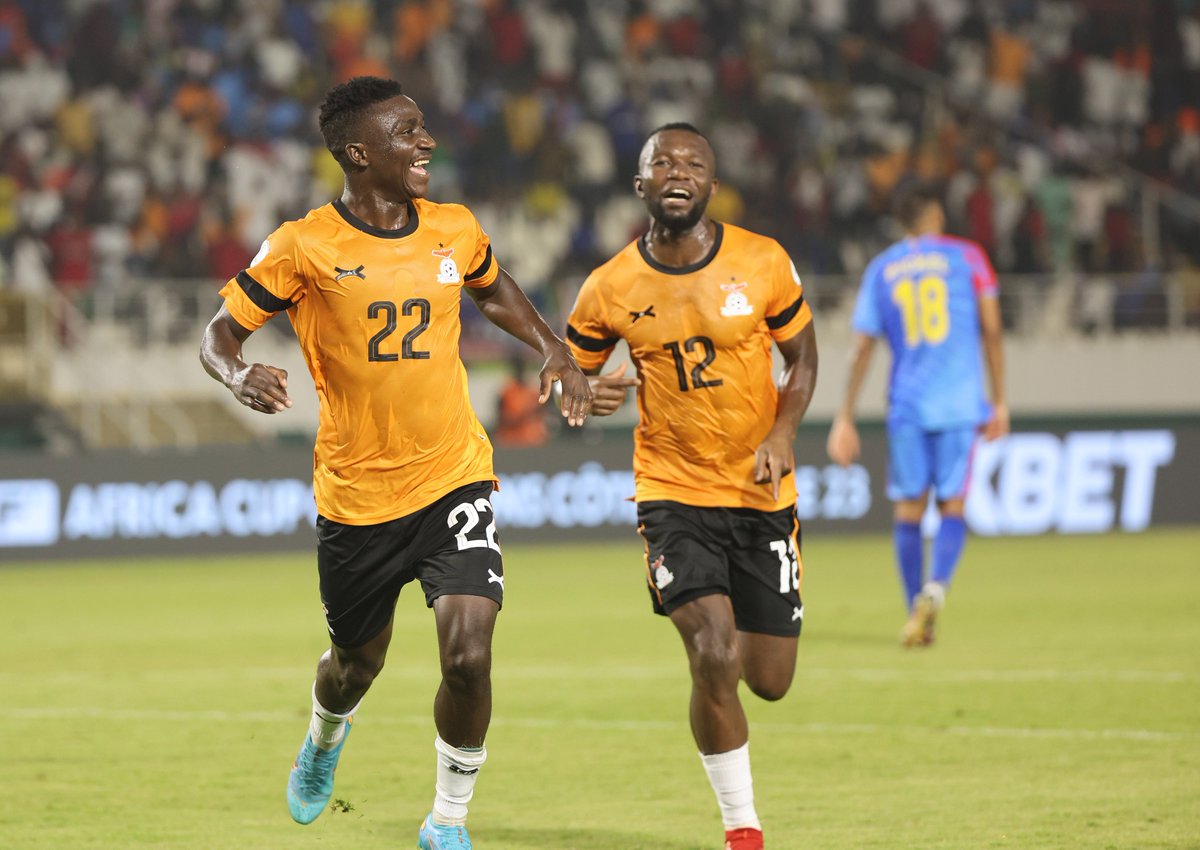 Kings Kangwa doing what Kings do. 👑🇿🇲 

#RDCZAM | #TotalEnergiesAFCON2023 l <a href="/FAZFootball/">FAZ</a>