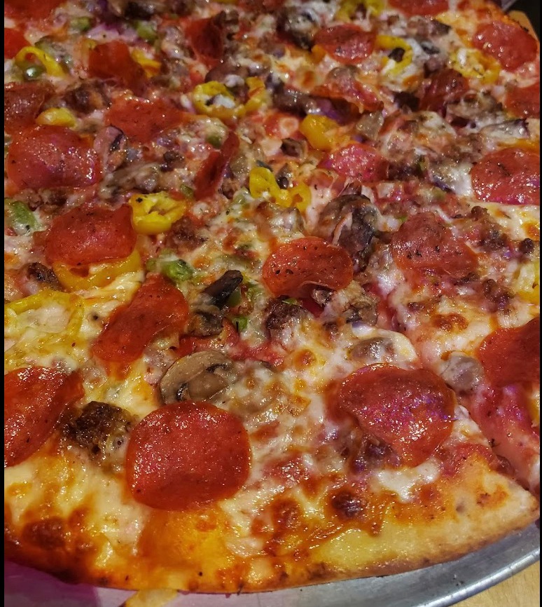 Pizza Wednesday!📷📷

Whole pies with your choice of unlimited toppings are only $12 tonight! (Dine in only) 📷📷