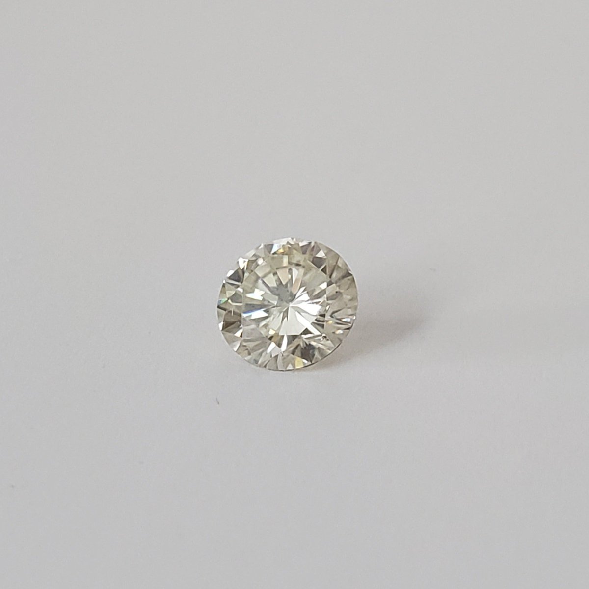 CanagemDotCom's tweet image. Moissanite | Round Diamond Cut | White | 7mm 
presented by Canagem.com 

Visit canagem.com/products/moiss…

#DiamondReplacement #DiamondAlternative
