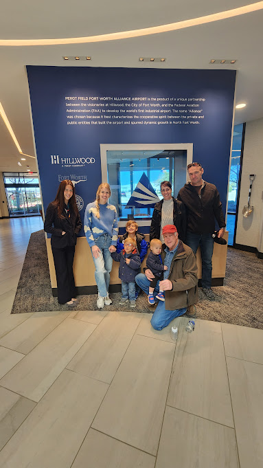 mtnlionaviation's tweet photo. "We had so much fun touring the Perot Field Alliance Airport facility, including the control tower, with this lovely HopeKids family. They got to meet some Airforce pilots too and got their own patches!"

#allianceairport #perotfieldallianceairport #afw #hopekids https://t.co/fKwTXEQdny