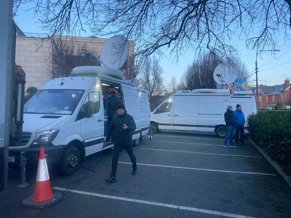 We provided coverage of the Chinese Premier Li Qiang visit to Ireland for both our colleagues from Eurovision and Globecast.  We provided two SNGs and a mobile generator. This offered diverse routes back to their client CCTV.