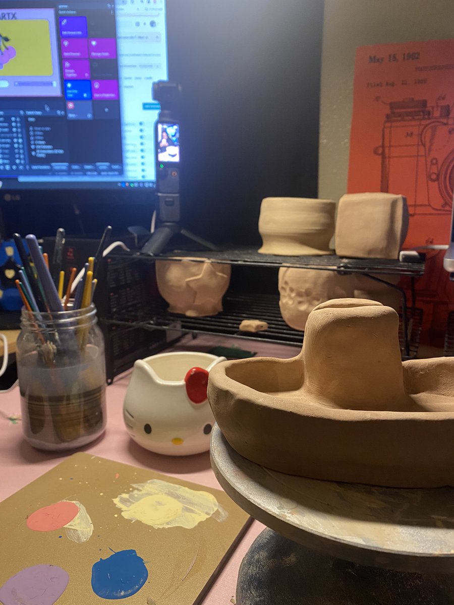 Come paint these pieces with
Me :) twitch.tv/cherrytartx