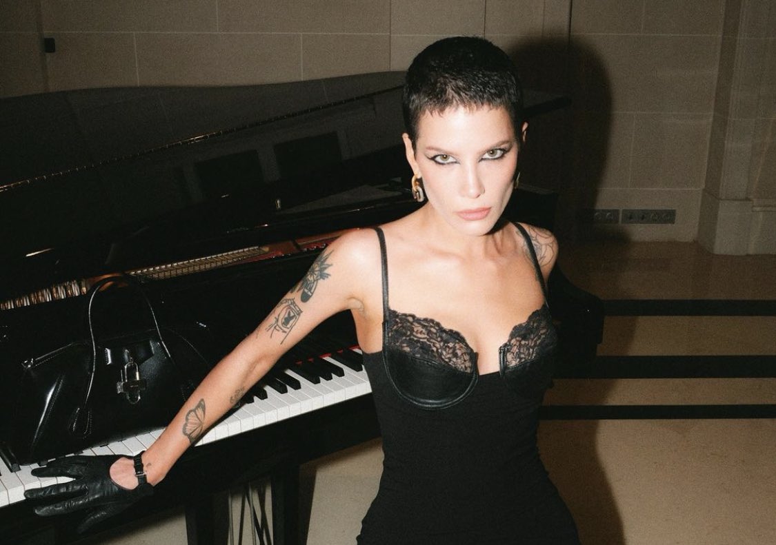 TheHalseyRoom's tweet image. Halsey is supposed to announce H5’s lead single in less than a month from now.