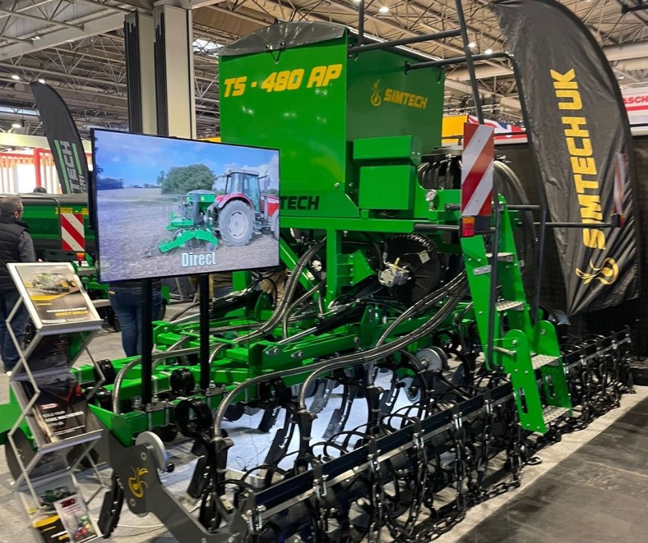 FentechAgri's tweet photo. Day 𝟭 of LAMMA Show 🚀
Thank you everyone who has come to see us so far. If you haven’t had a chance yet you can meet us tomorrow at stand 𝟭𝟴 𝟯𝟳𝟬. Our friendly team will be happy to advise which of our machines would be best suited to meet your drilling requirements. https://t.co/jlNqMZ9bcU